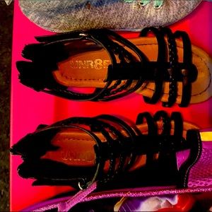 Black sandals size 11